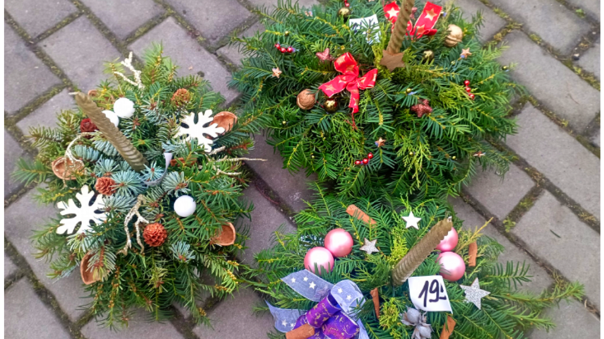 Vánoční svícny a další ozdoby