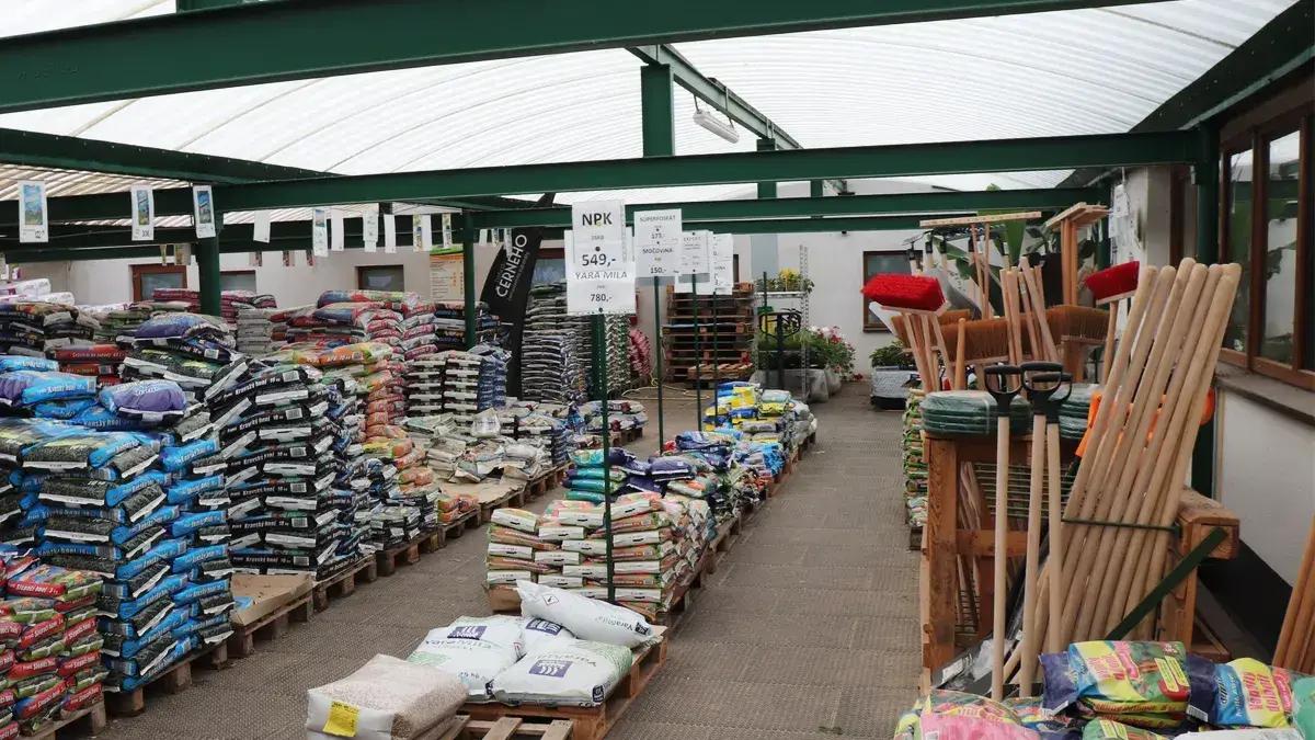Prodejna Agritec - zahrádkářské potřeby